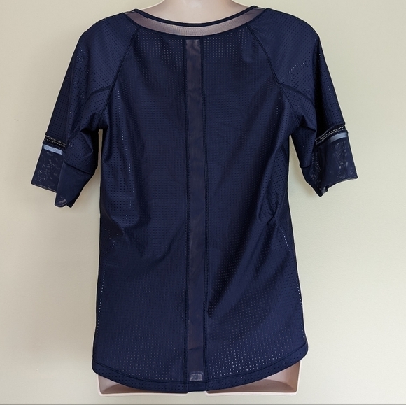 Lululemon jersey mesh v neck t-shirt medium - Picture 3 of 7